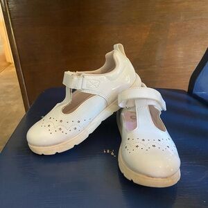 Stride Rite White Lacey Mary Janes Girls 13 M